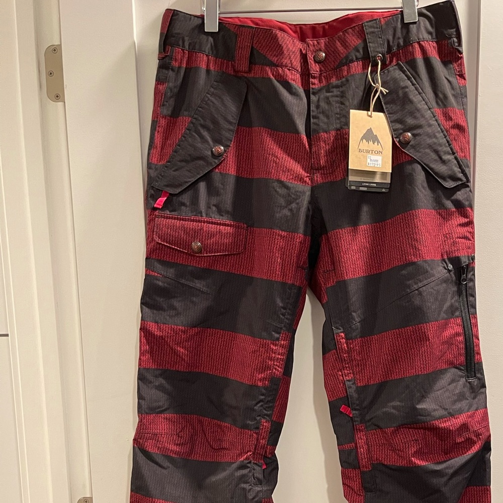Men’s Burton snowboarding pants